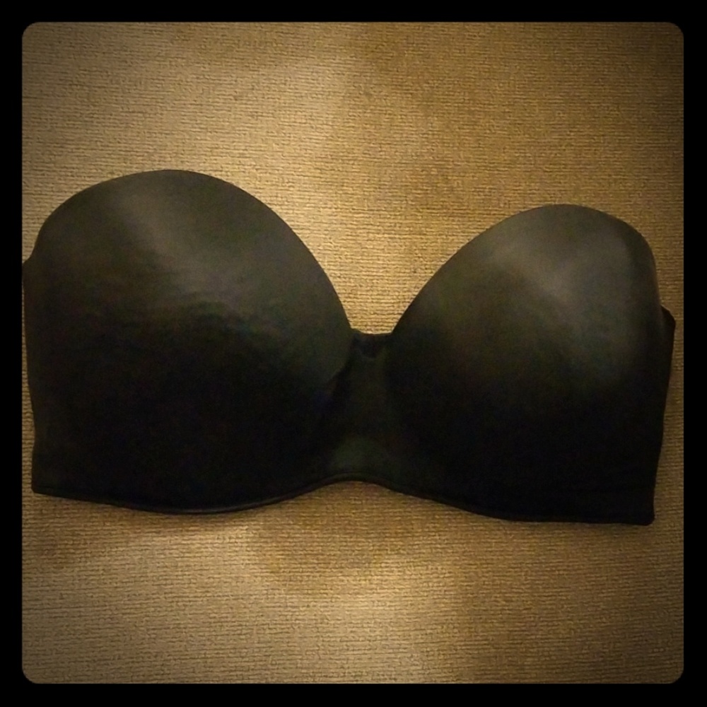 Black Cacique 40G strapless, excellent condition